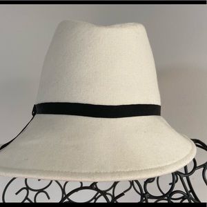 WHBM Dress Hat White & Black